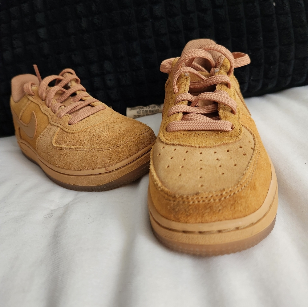 Nike Air Force 1 Khaki Wheat size 13c